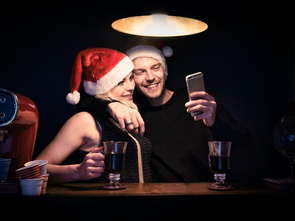 Best Bars for Date Night in Hong Kong | Romantic Cocktail Spots